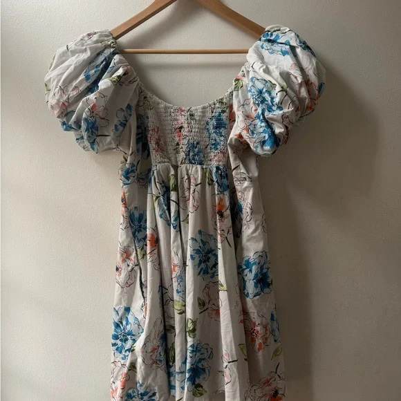 Abercrombie & Fitch Ruched White Floral Smocked Dress, size XL - Picture 7 of 7